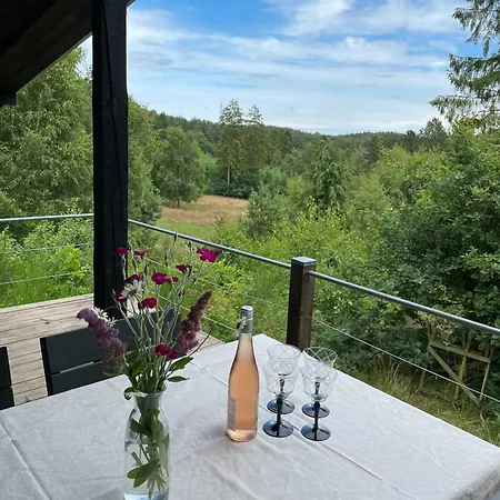 Family-friendly House With A Scenic View 펜션 *