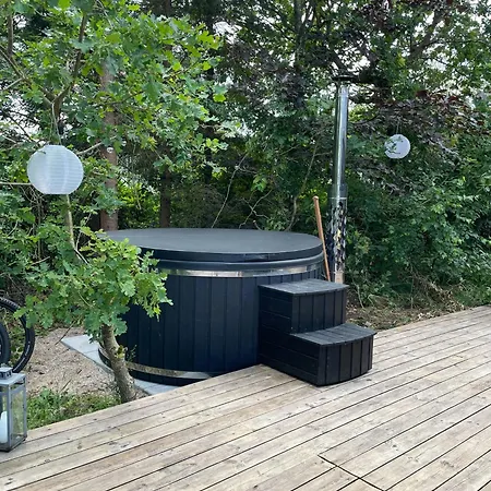 Family-friendly House With A Scenic View 펜션 에벨토프트