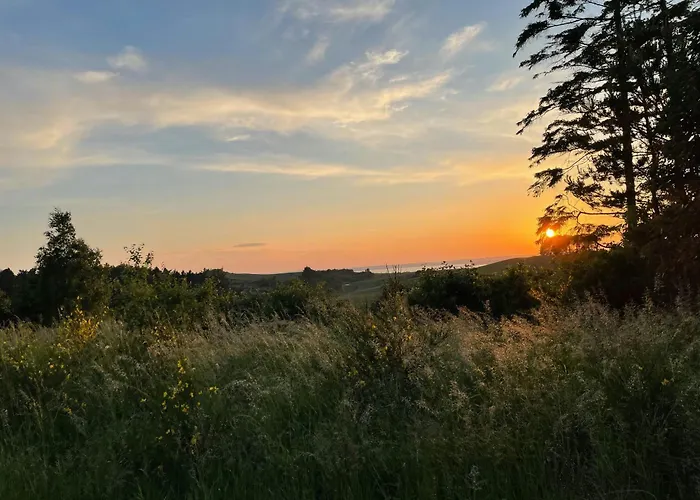 Family-friendly House With A Scenic View Сasa de vacaciones *
